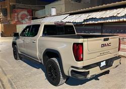 GMC Sierra